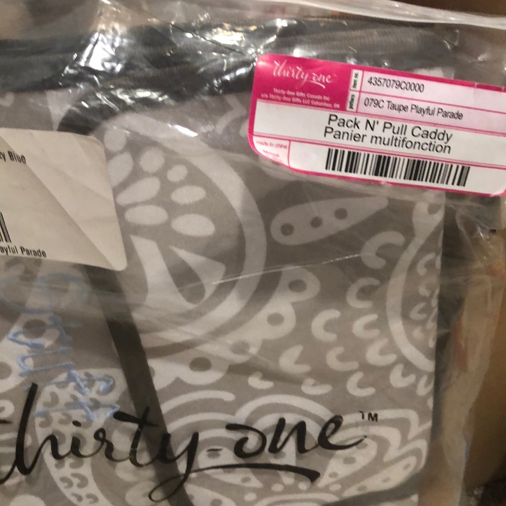 Thirty one pack and pull caddy